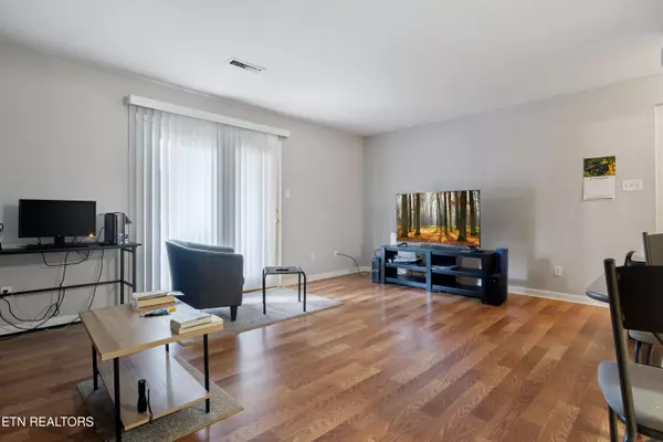 Knoxville, TN 37918,1625 Woodrow DR #407