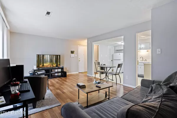 Knoxville, TN 37918,1625 Woodrow DR #407