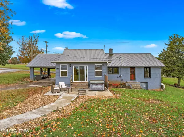 Dandridge, TN 37725,643 Hart Rd