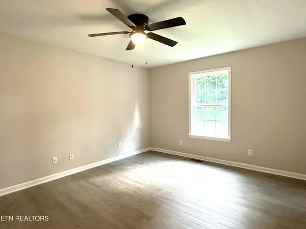 Lafollette, TN 37766,111 Jessica LN