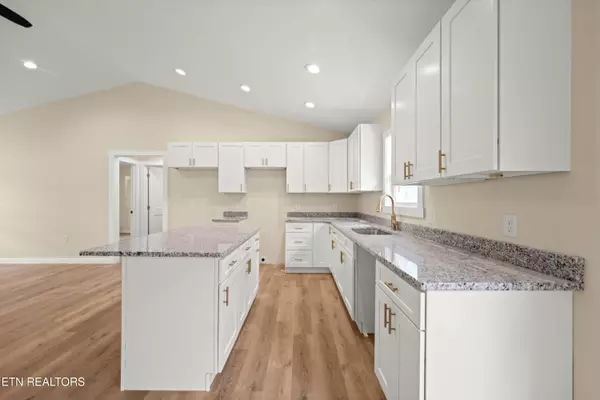 Crossville, TN 38555,97 Ridge DR