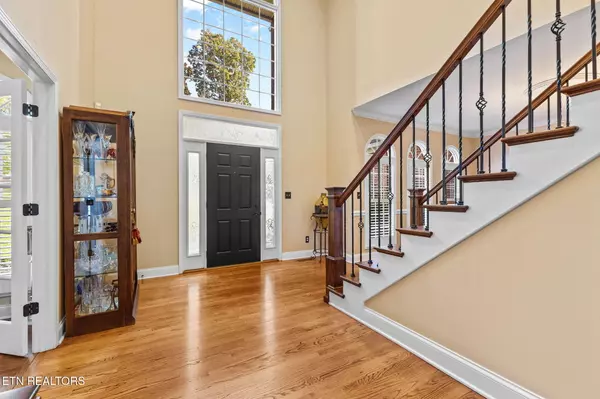 Oak Ridge, TN 37830,105 Center Park LN