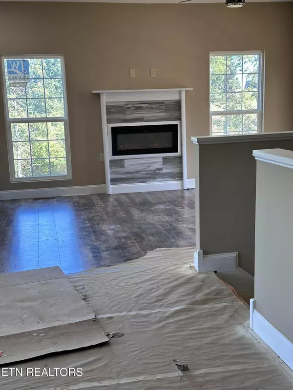 Dandridge, TN 37725,568 Low Valley Drive Rd