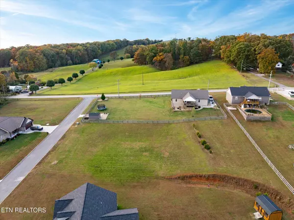 Strawberry Plains, TN 37871,Melford DR