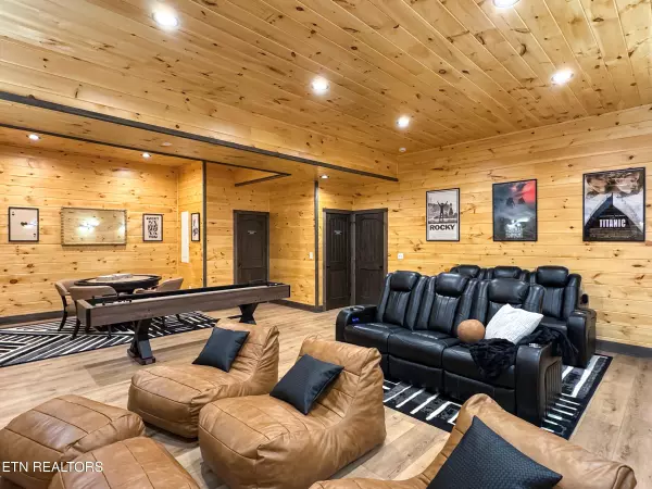 Sevierville, TN 37862,2313 Grey Fox