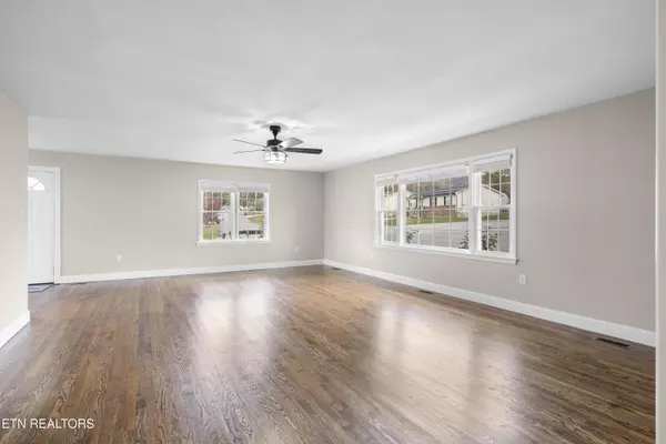 Lafollette, TN 37766,212 Ellison Rd