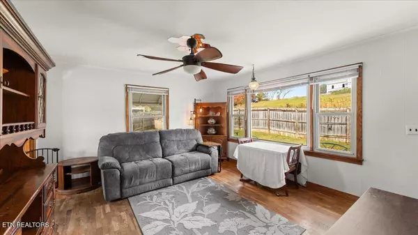 Strawberry Plains, TN 37871,10528 Thorngrove Pike