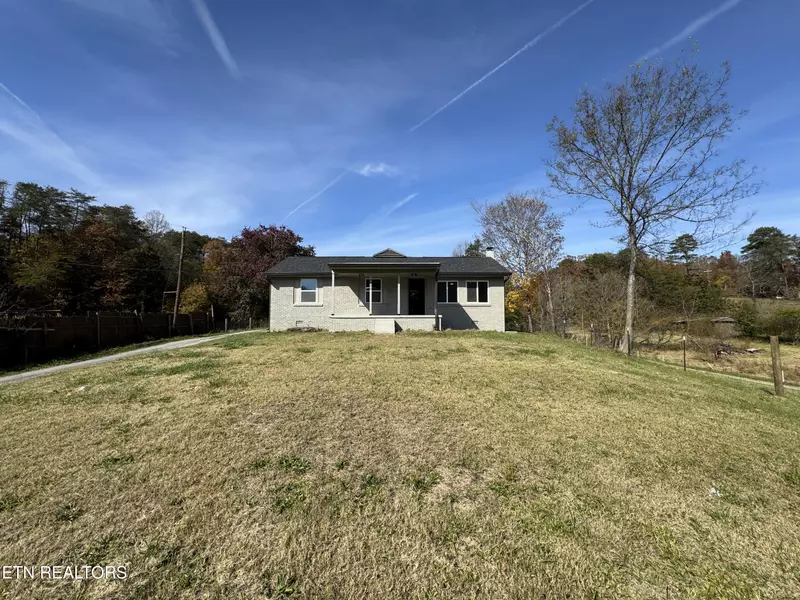 1830 Old Lake City Hwy, Clinton, TN 37716