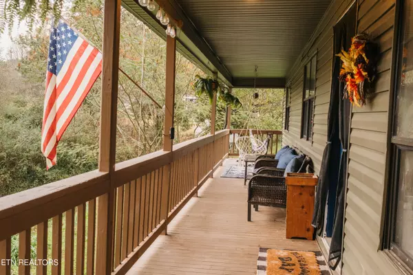 Oliver Springs, TN 37840,455 Back Valley Rd