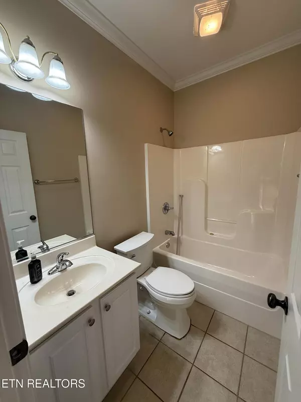 Seymour, TN 37865,1124 Creekside Village WAY