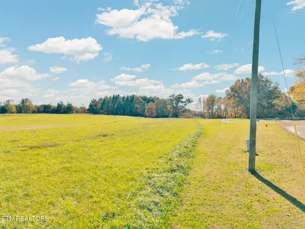 395 Old Oak Hill Rd, Rickman, TN 38580