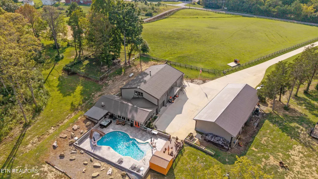 420 Brakebill Rd, Knoxville, TN 37924