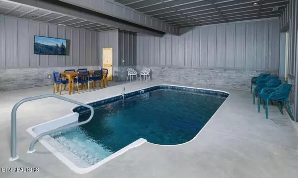 Sevierville, TN 37876,4541 Shangrila WAY