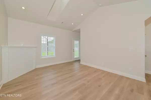 Corryton, TN 37721,7427 Earl Gray WAY