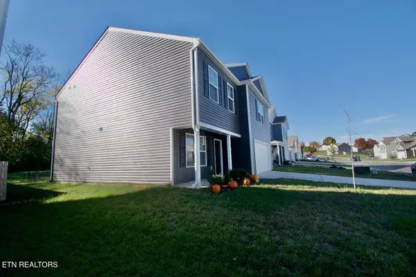 Mascot, TN 37806,9425 River Cane Rd