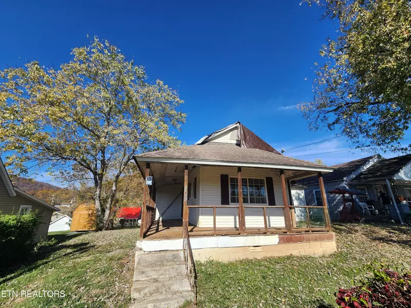 709 Ash St, Lafollette, TN 37766