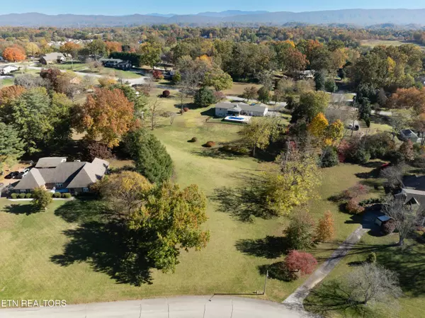 Maryville, TN 37803,1126 Heritage DR