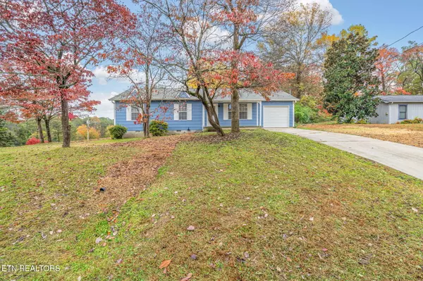 Knoxville, TN 37923,6600 Woodcock CIR