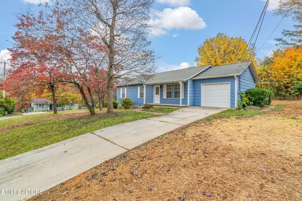 Knoxville, TN 37923,6600 Woodcock CIR