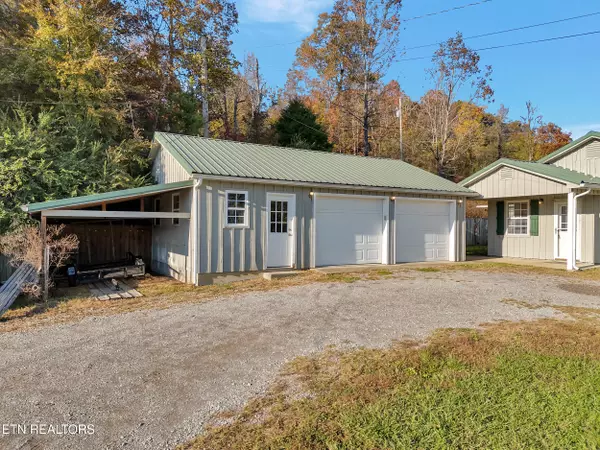 Lenoir City, TN 37771,9256 Hines Valley Rd