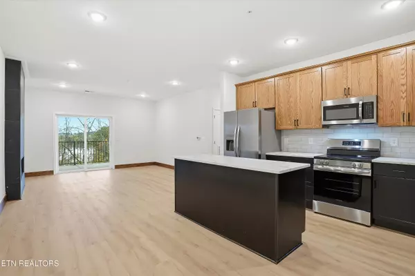 Sevierville, TN 37876,2222 Two Rivers Blvd #2105