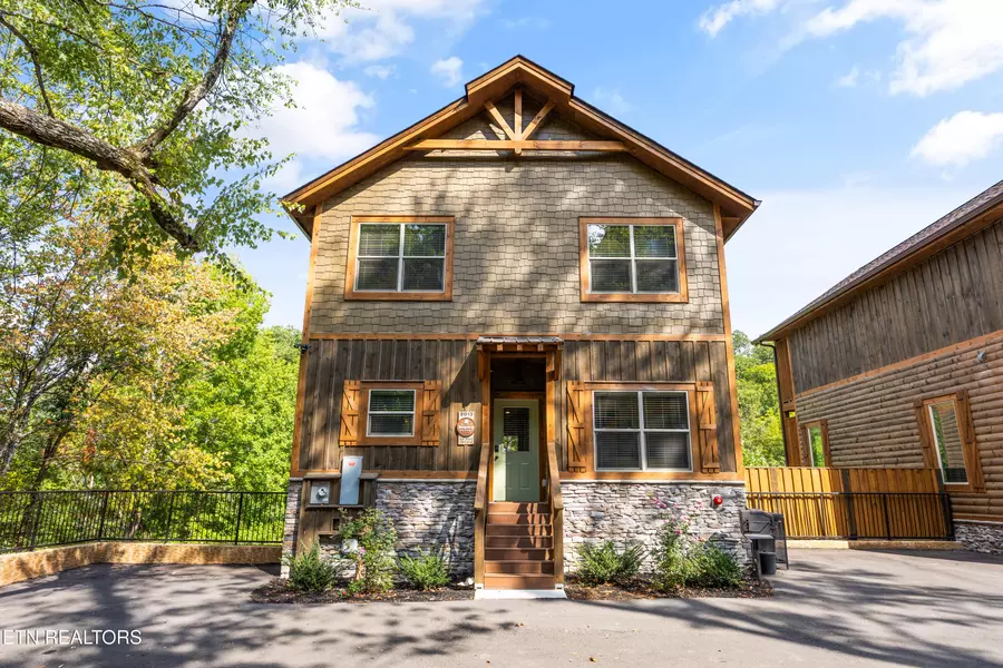 2013 Myrtle Way, Pigeon Forge, TN 37863