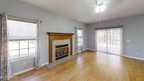 Crossville, TN 38555,172 Hawthorn LOOP