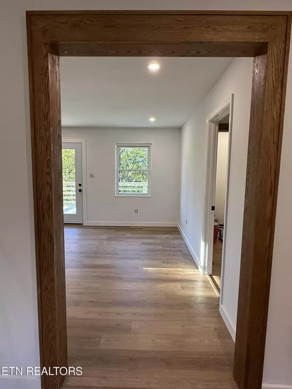 Knoxville, TN 37917,2737 Washington PIKE