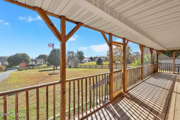 Dandridge, TN 37725,673 Ross DR