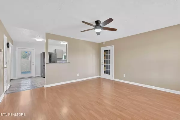 Dandridge, TN 37725,673 Ross DR