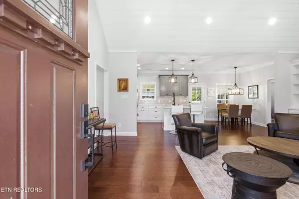 Knoxville, TN 37922,109 Essex DR