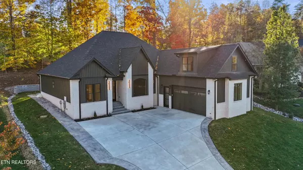 Loudon, TN 37774,176 Saligugi WAY