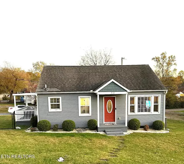 712 Shamrock Ave, Knoxville, TN 37917