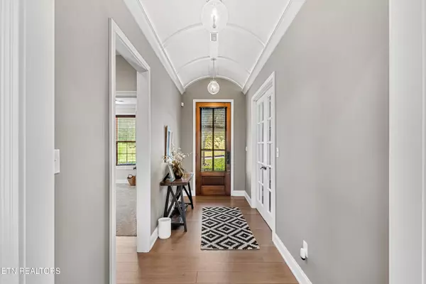 Vonore, TN 37885,275 Hummingbird DR