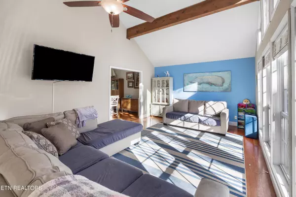 Knoxville, TN 37923,9003 Lima LN