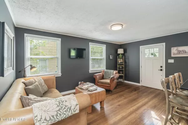 3953 Greenleaf Ave, Knoxville, TN 37919