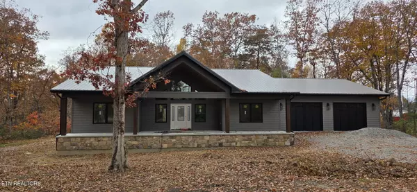 12 Pine PL, Monterey, TN 38574