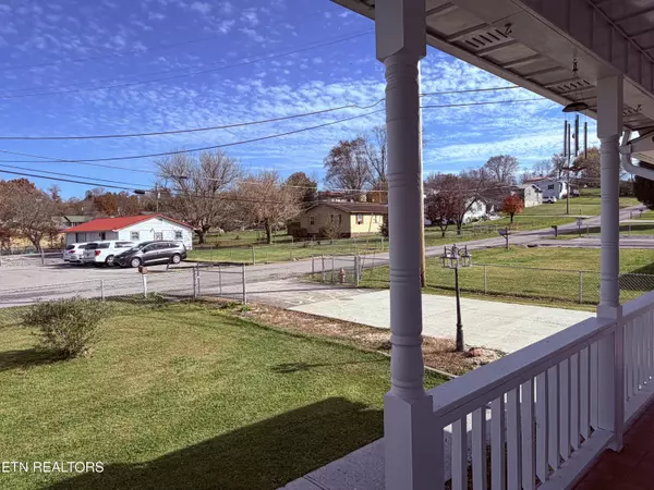 Lafollette, TN 37766,246 Valley View Rd