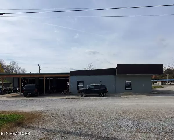 Oneida, TN 37841,20208 Alberta St