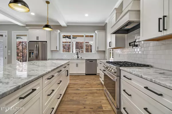 Crossville, TN 38571,1052 Catoosa Ridge DR