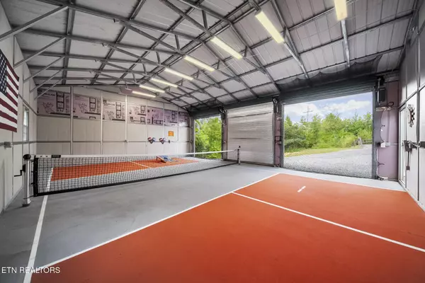 Gatlinburg, TN 37738,1156 Hemlock DR