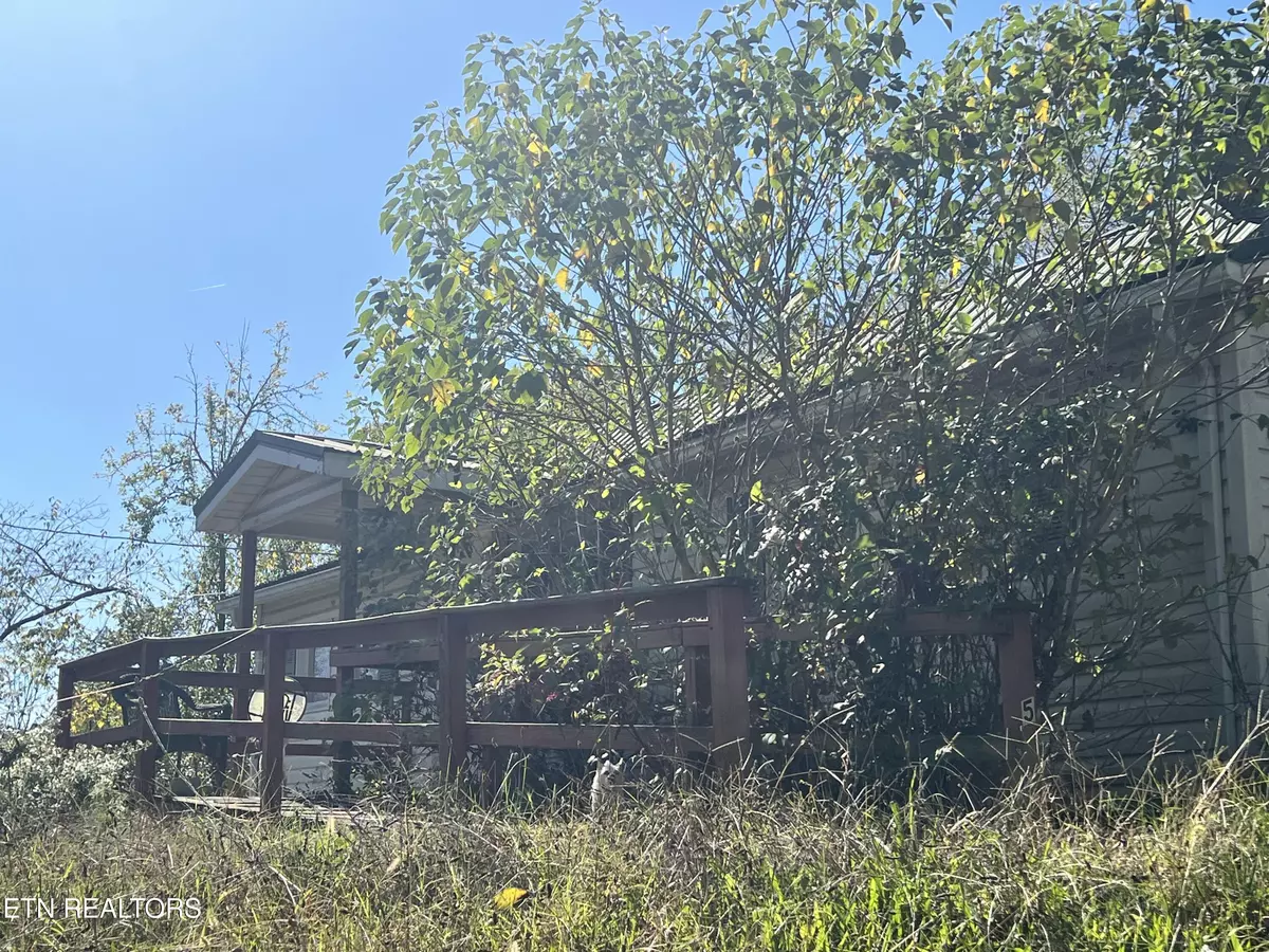 Rocky Top, TN 37769,215 Longfield Rd