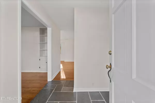 Knoxville, TN 37912,1132 Snowdon DR