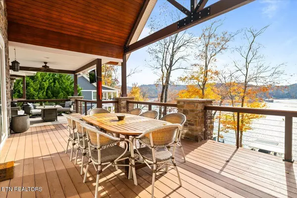 Lafollette, TN 37766,493 Bankwood LN