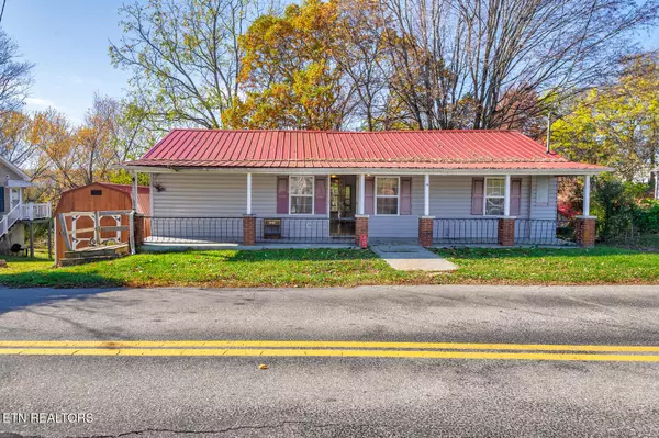 157 Lynn Rd, Johnson City, TN 37604