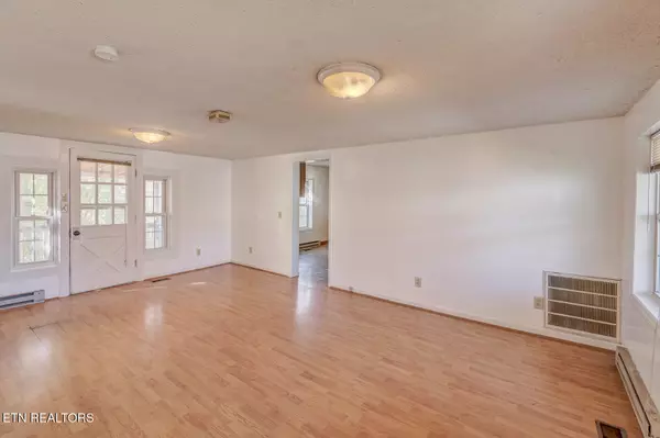 Johnson City, TN 37604,157 Lynn Rd