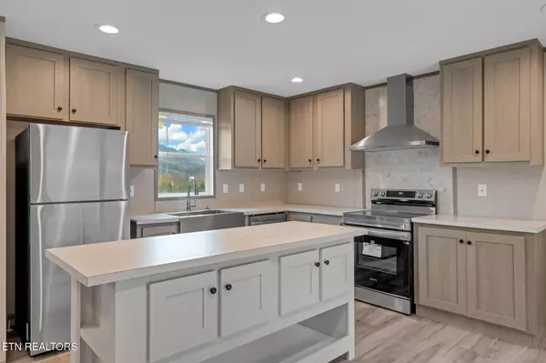 Luttrell, TN 37779,182 Tazewell PIKE