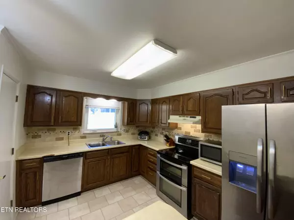 Kingston, TN 37763,154 Ponderosa DR