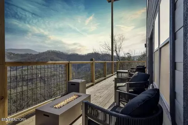 Sevierville, TN 37862,3051 Hatcher Top Rd