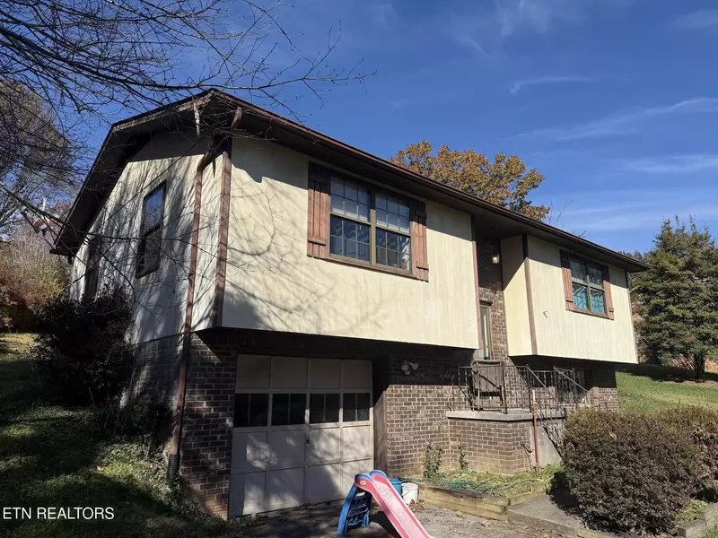 134 Allen DR, Tazewell, TN 37879